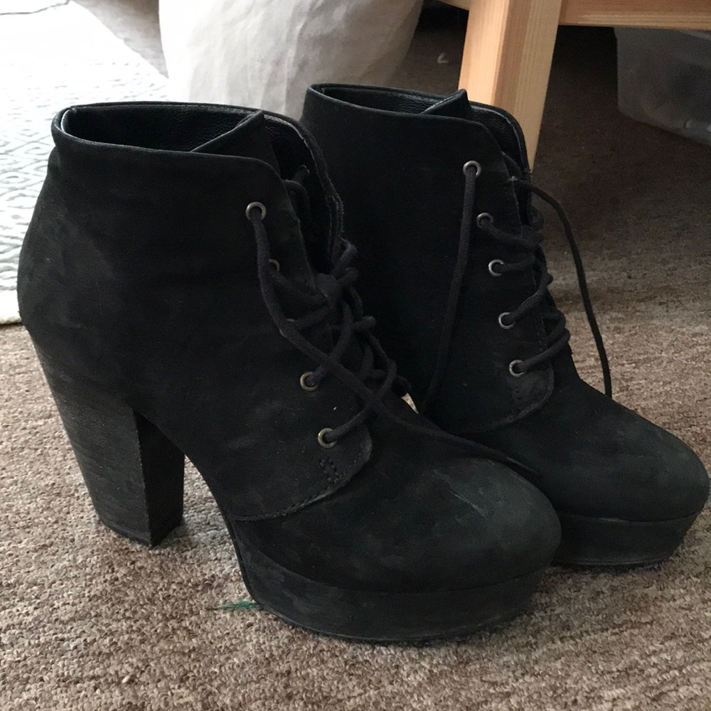 STEVE MADDEN — Raspy Bootie
